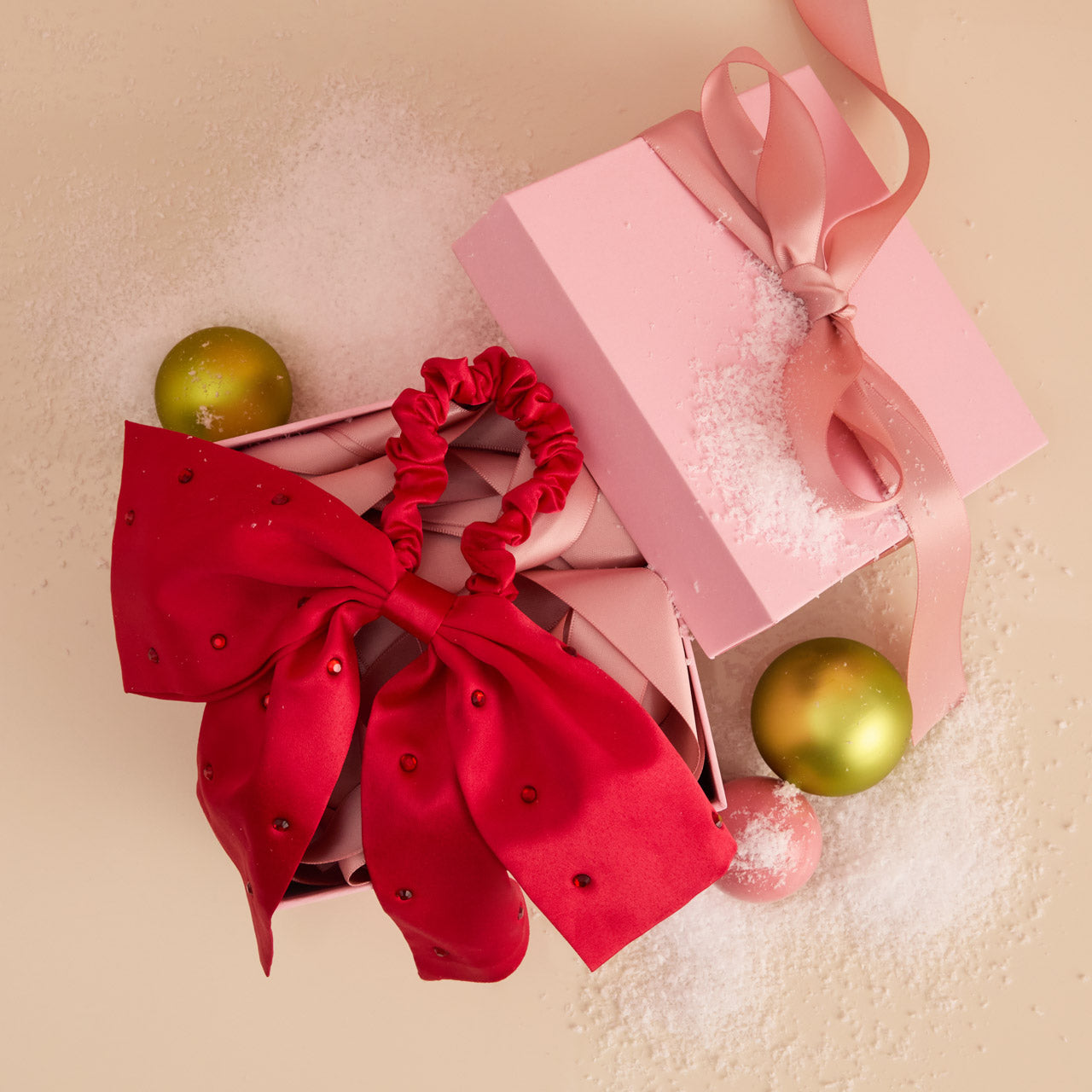 503677-CreativeProductShoot-Holiday-Satin_RhinestoneBowScrunchie-Red-1280x1280px