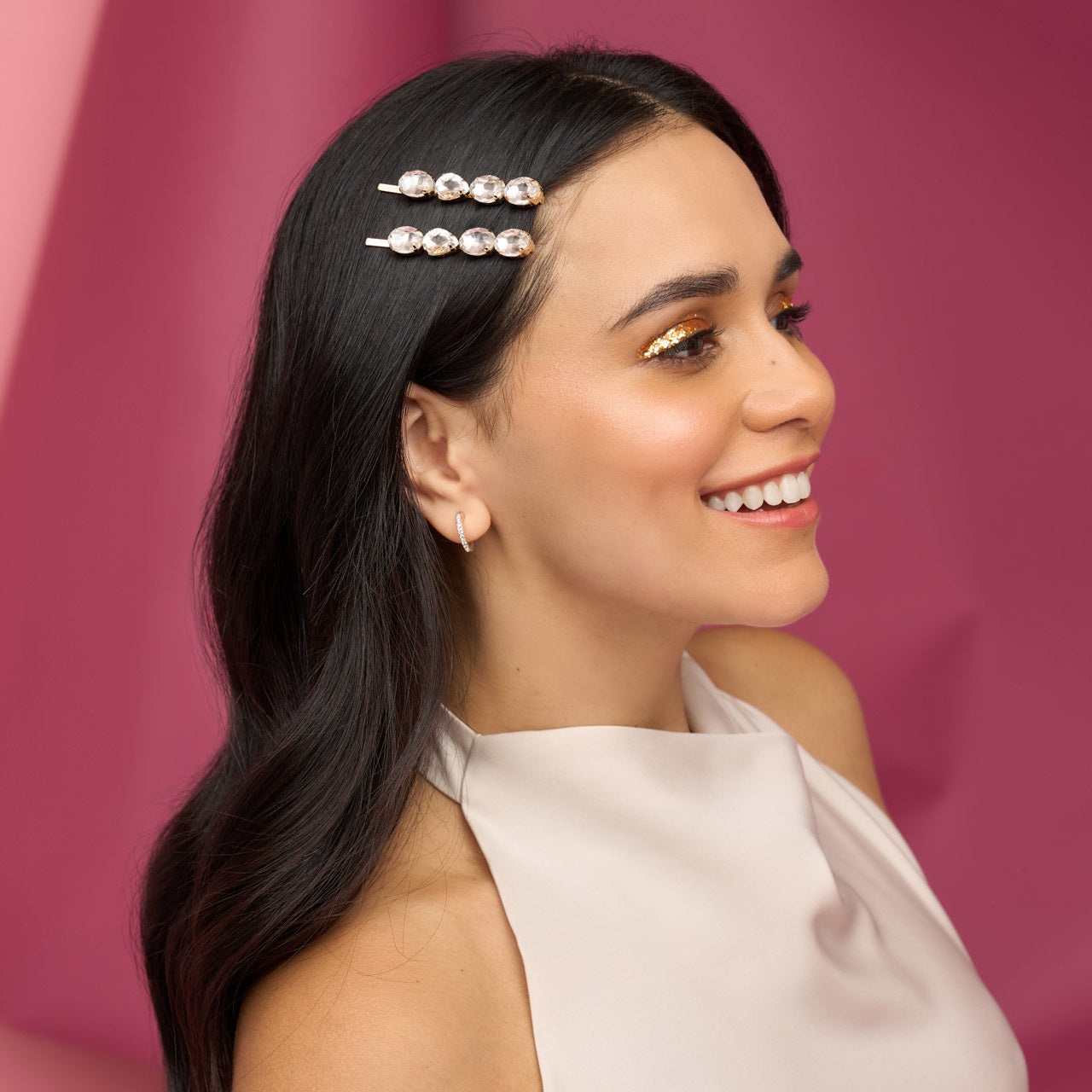 503721-Holiday-MetalGemstoneBobbyPins-2pc-White-Model-2-1280x1280px