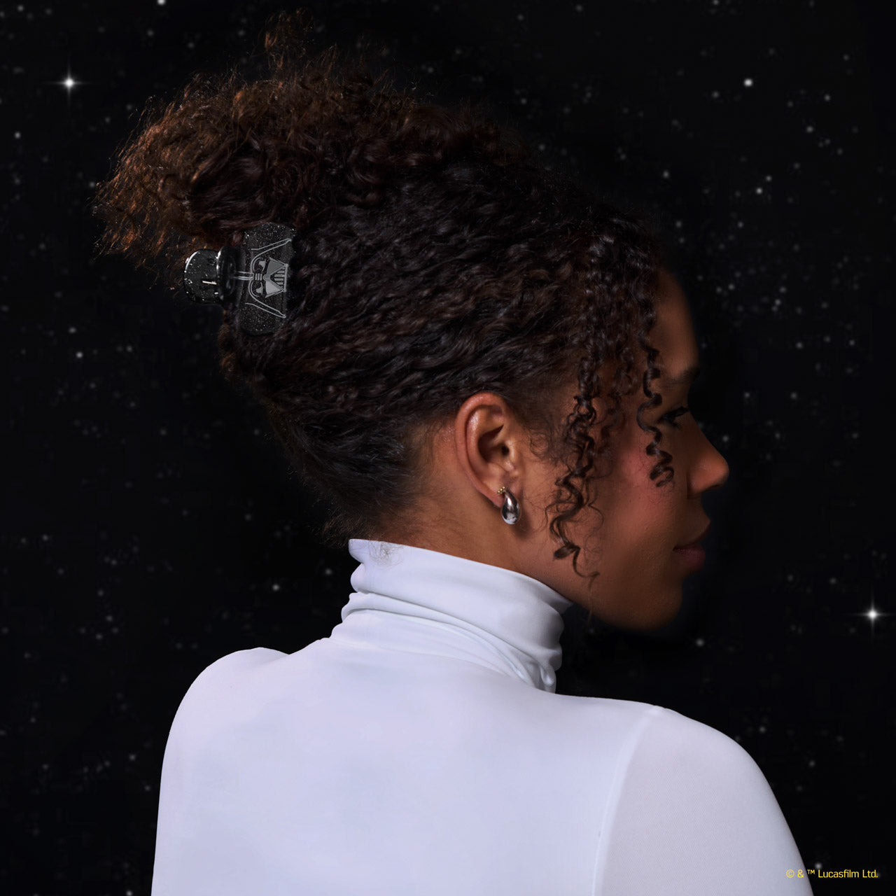 504469-StarWarsxKitsch-GlitterCloudClip-DarthVader-Model-1280x1280px