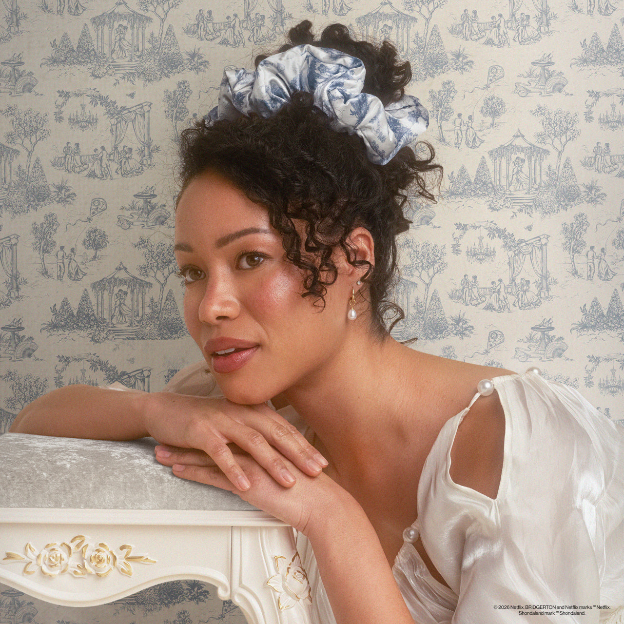 507439-BridgertonxKitsch-PillowScrunchies_InSatin-Set-2pc-ToileInBloom-Model-4-1280x1280px
