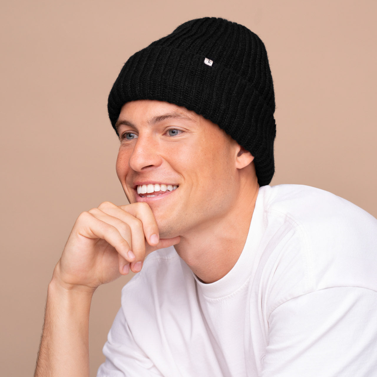507606-GlazeySatinLinedBeanie-Black-Hair-Model-1280x1280px
