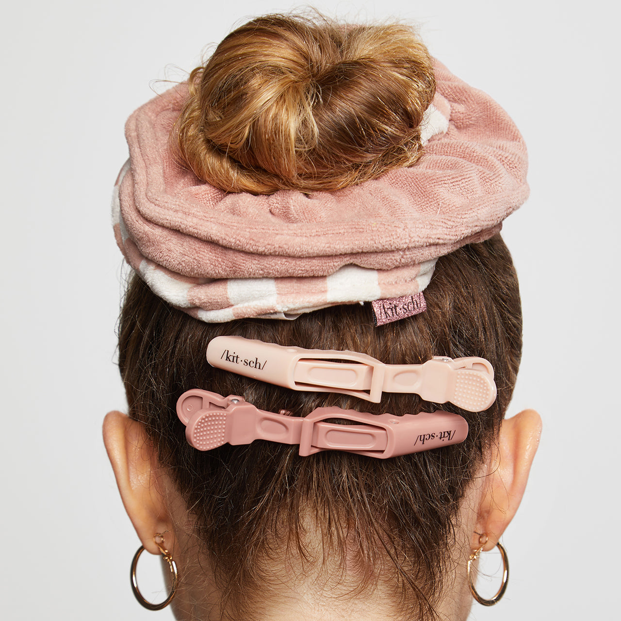 61449-MicrofiberTowelScrunchies-2pc-Model-Cleanse-TerracottaChecker-2-1280x1280px