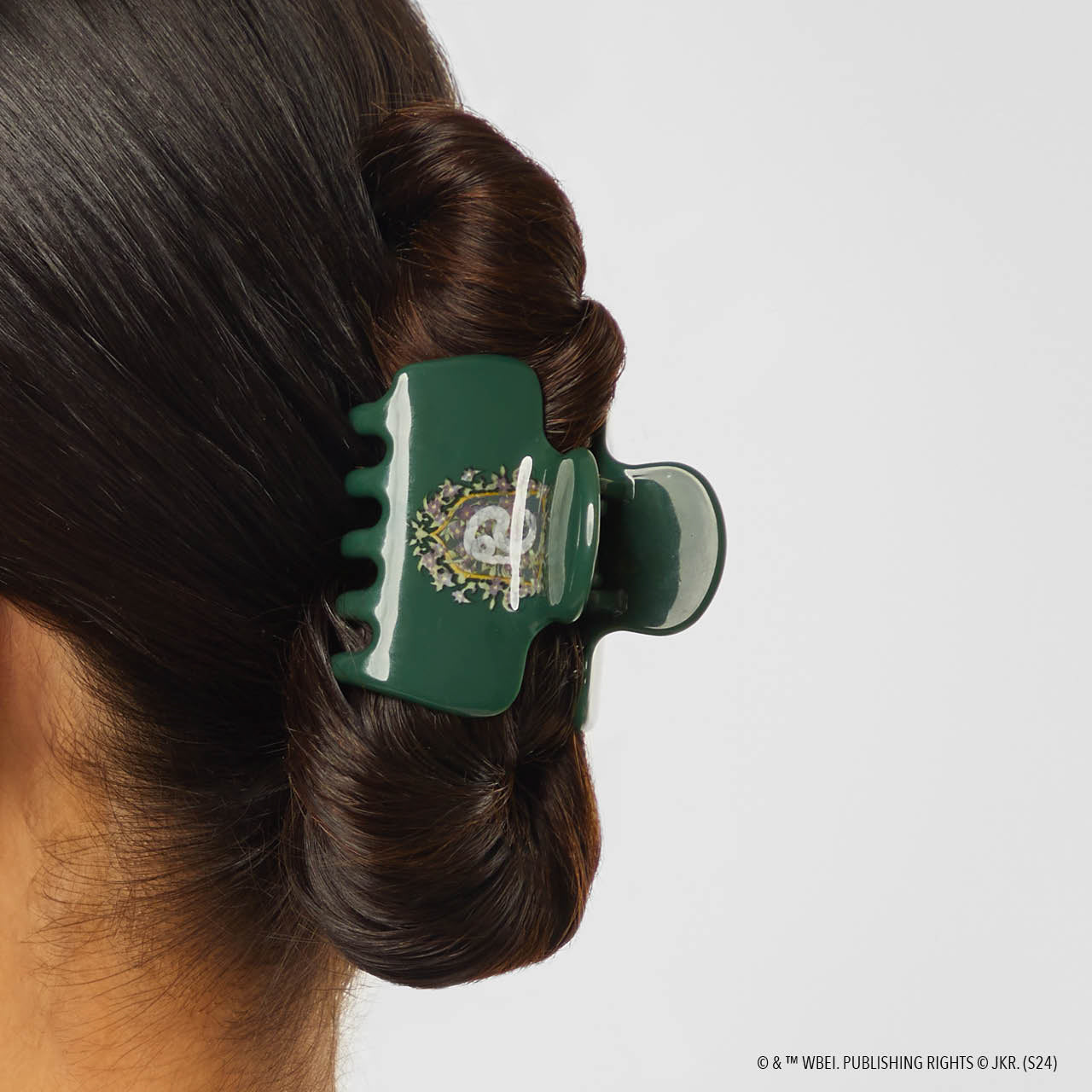 65171-HarryPotterxKitsch-RecycledPlasticClawClip-1pc-Slytherin-Model-1280x1280px