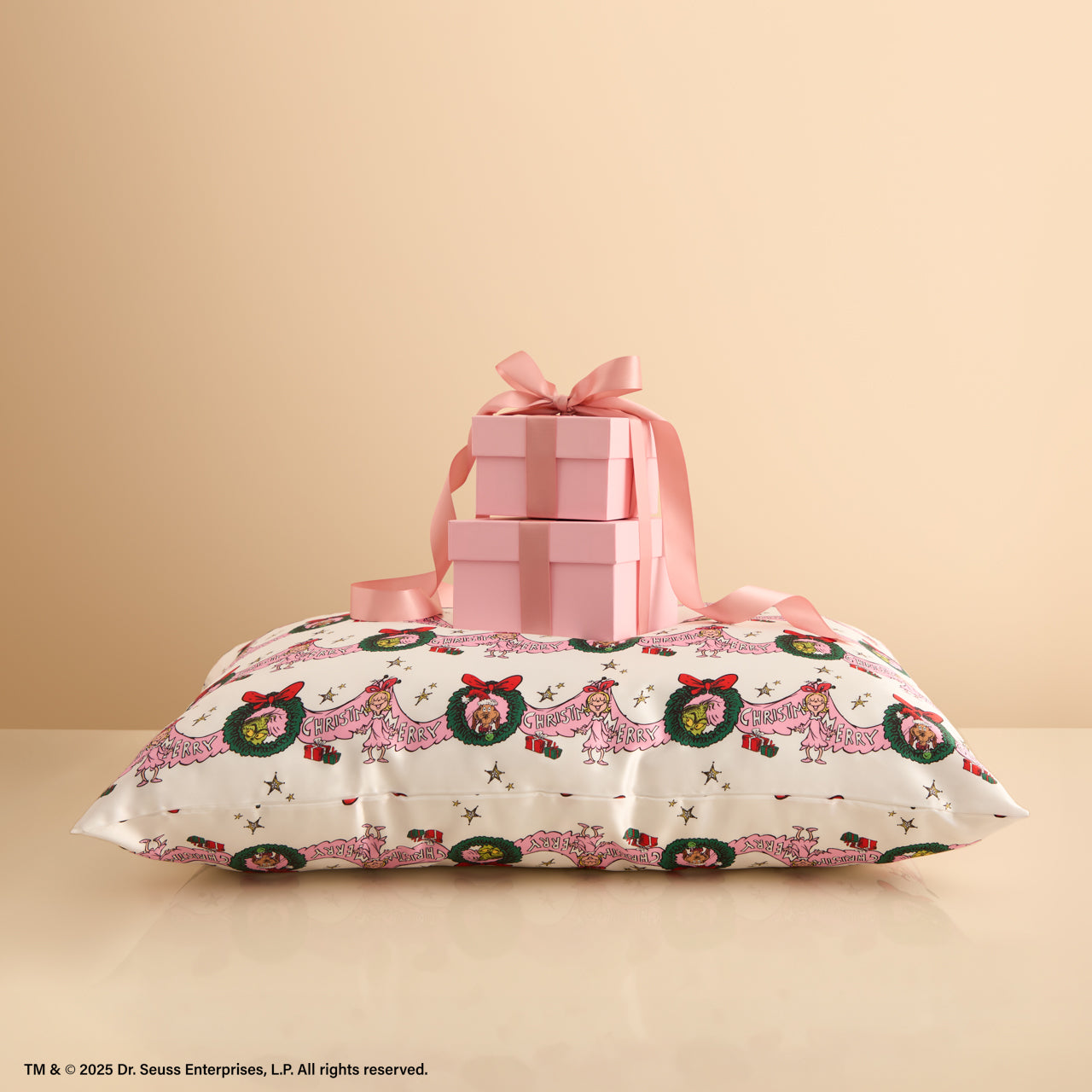 66642-TheGrinchxKitsch-CreativeProductShoot-StandardSatinPillowcase-CindyLouWho-1280x1280px