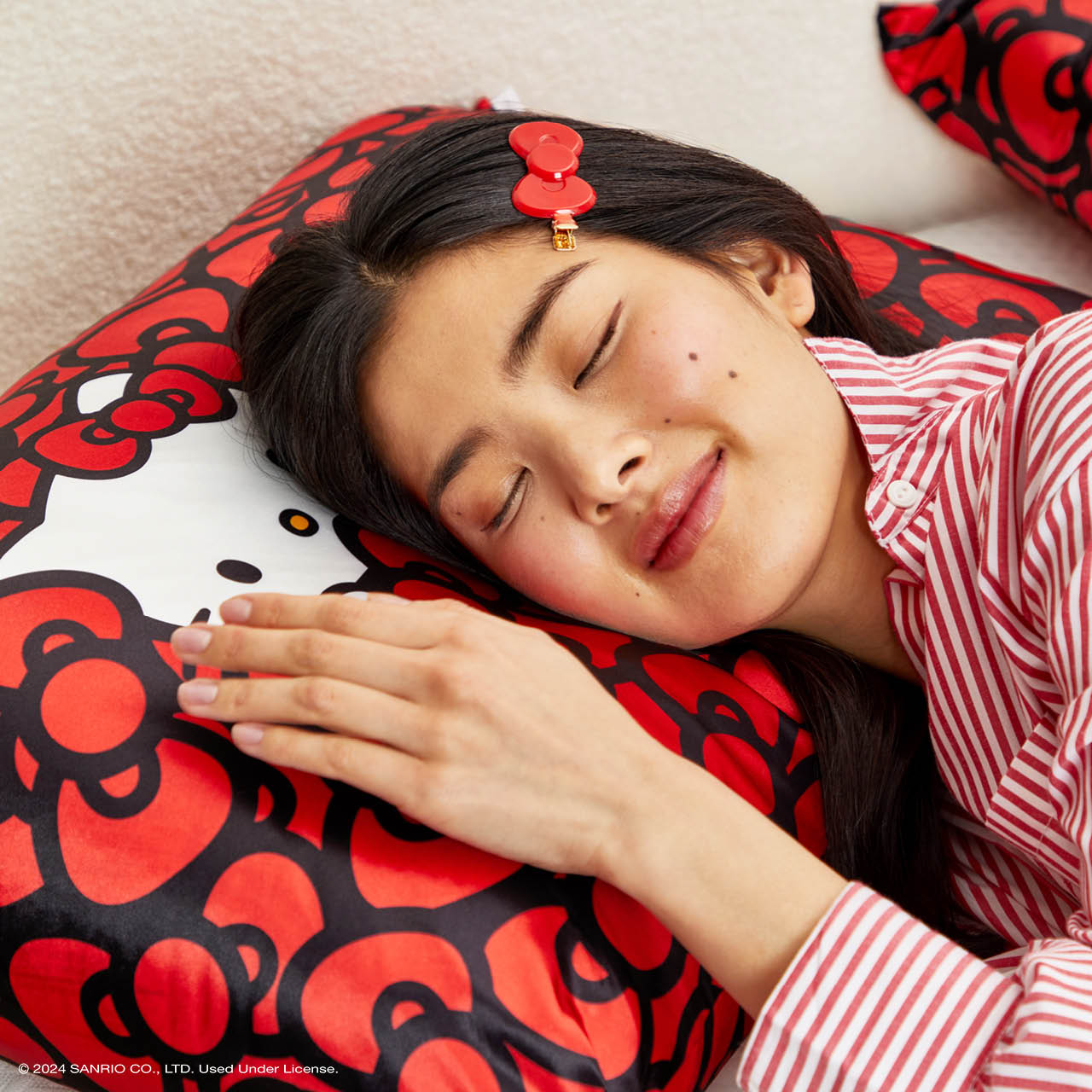 HelloKittyxKitsch-1280x1280px-87_d6855798-0744-4844-bc00-267a71fa7151